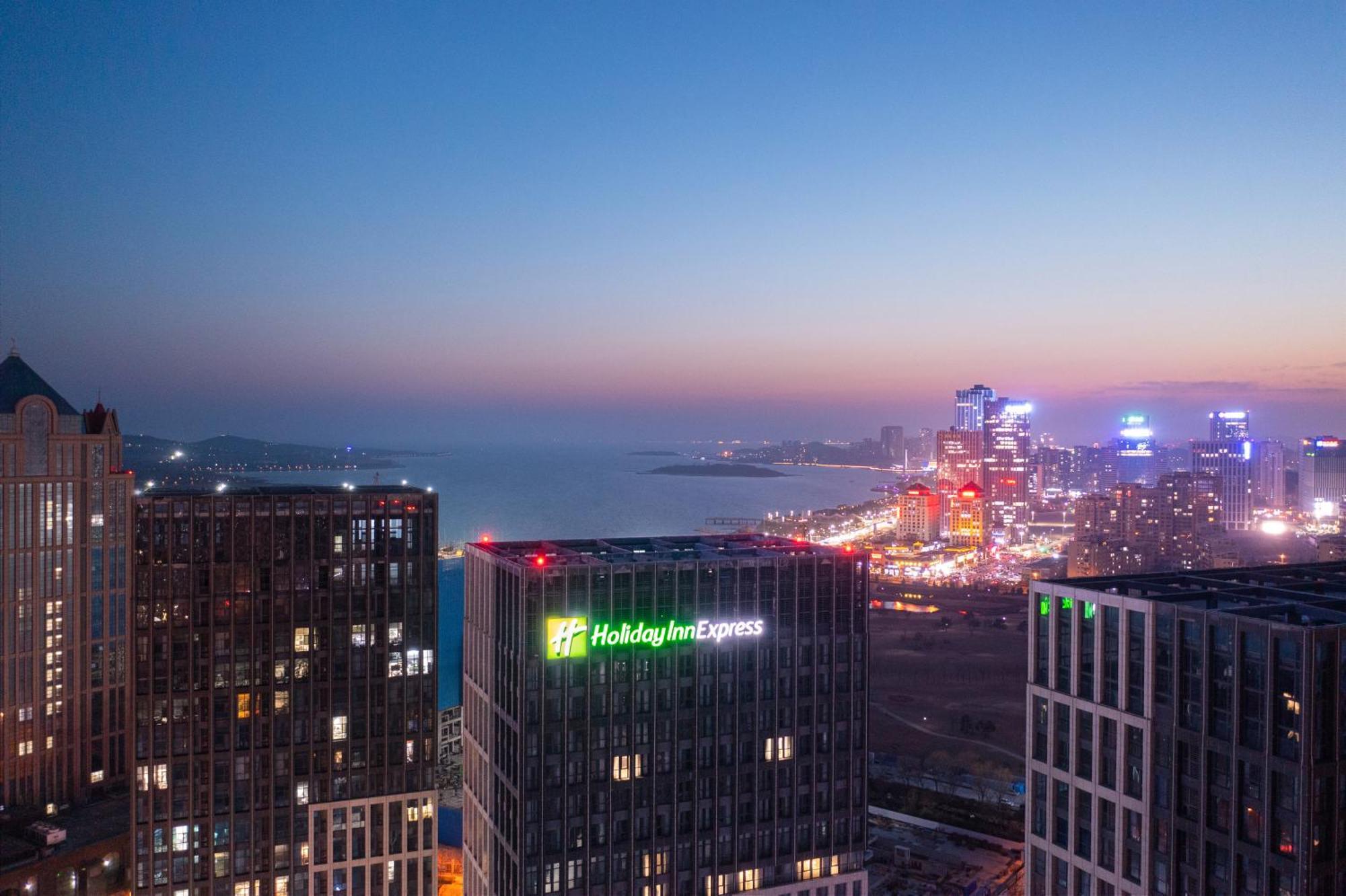 Holiday Inn Express - Qingdao West Coast By Ihg Zewnętrze zdjęcie